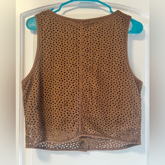 Everlane Button Crop Vest - Picture 2 of 5